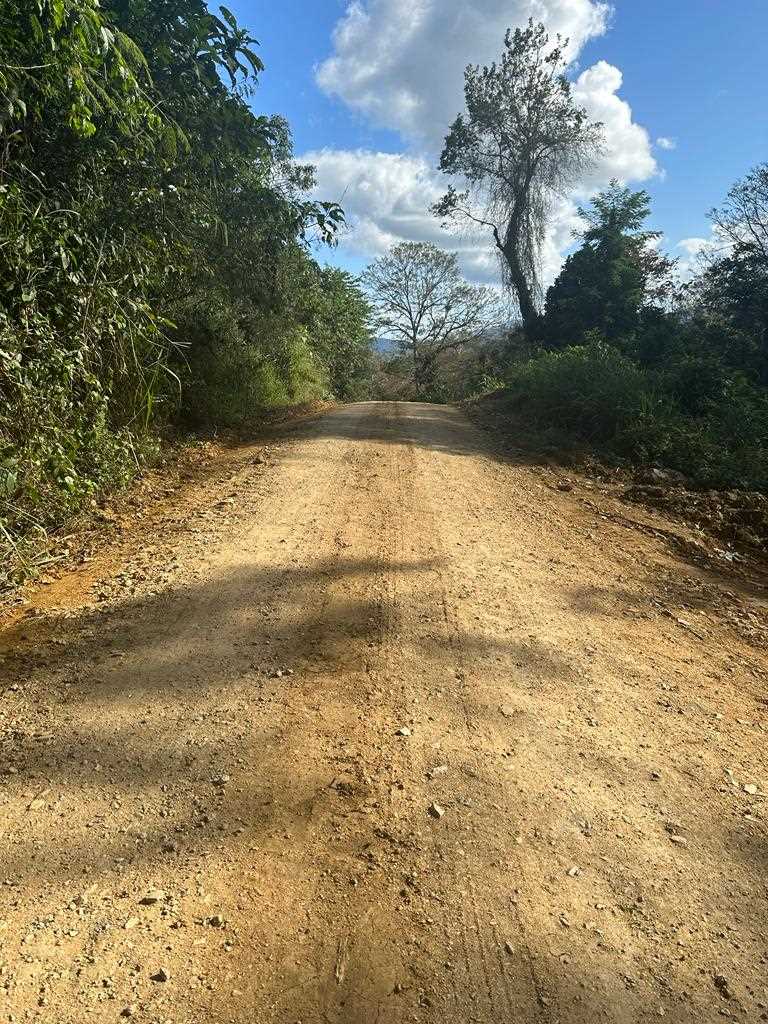 Camacã: Prefeitura faz manutenção da estrada região Estrela em São João do Panelinha
